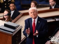 AS: Donald Trump berusaha meyakinkan warga Amerika bahwa "zaman keemasan" yang dijanjikan saat pelantikannya kembali pada saat pelantikannya "Pidato Kenegaraan"