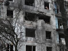 Ukraina: Rusia melakukan serangan pesawat tak berawak besar-besaran baru sebelum pembicaraan baru