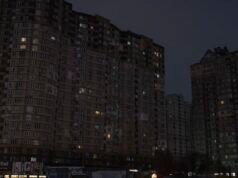 Di Kyiv, lebih dari 1.600 bangunan masih tanpa pemanas setelah rentetan serangan Rusia ke Ukraina