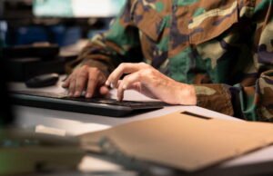 AI: bagaimana Kementerian Angkatan Bersenjata membangun alternatifnya selain ChatGPT