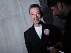 Kemewahan: Grup Prada mengandalkan Pieter Mulier untuk meluncurkan kembali Versace