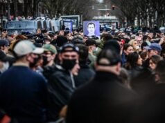 “Kembali ke Aljazair!” Kami di rumah! »: di jantung pawai sayap kanan sebagai penghormatan kepada Quentin Deranque