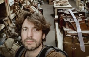 Lembur yang tidak dibayar, keinginan bintang, kelelahan tim… manajer Julien Joanny memecah keheningan tentang kondisi kerja di lokasi syuting