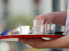 juga. Perpecahan konvensional ini menimbulkan pertanyaan meskipun berhasil