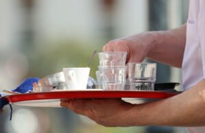 juga. Perpecahan konvensional ini menimbulkan pertanyaan meskipun berhasil