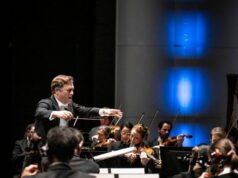 Mulhouse. Renaud Capuçon di Mulhouse National Orchestra: bermain dan memimpin