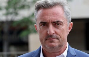 Keadilan. Senator sayap kanan Stéphane Ravier dijatuhi hukuman satu tahun karena pilih kasih