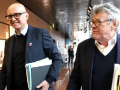 kontroversi itu membentang seperti pita