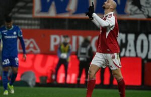 untuk Habib Beye yang pertama, OM kalah di Brest dengan dua gol dari Ludovic Ajorque