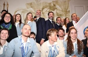 Olimpiade Musim Dingin. Bendera Olimpiade dan para juara telah tiba, Olimpiade 2030… Hari perayaan di Albertville!