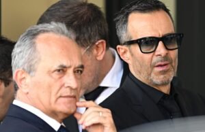 Superagent tiba di Barcelona sebelum bertemu dengan Deco, para pemain