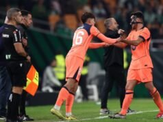 Bek remaja Barcelona mengalami cedera serius saat bertugas bersama tim anak asuhnya