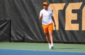 Penerbangan Terpisah Doubleheader Melawan Bruins, Lebih Cepat