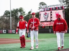 Dalam Pertempuran Tim Peringkat, Negara Bagian NC No. 13 Menghadapi Pesisir Carolina No. 16