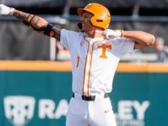 Brown Dinamakan dalam Daftar Pantauan Penghargaan John Olerud