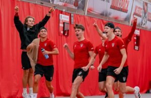 #23 Paket Menjatuhkan #49 Seminoles di Tallahassee