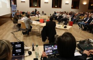 Kota 2026. Di Colmar, perdebatan antar dua babak penuh kesopanan