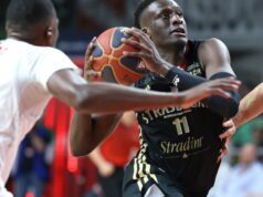 Bola basket. Masih sedikit pincang tetapi yang terpenting adalah kemenangan, seluruh SIG Strasbourg diyakinkan melawan Cholet