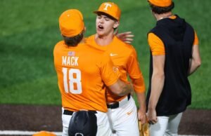 Tamasya Bantuan Dominan Appenzeller Membantu Seri Genap #21/22 Vol dengan Harimau