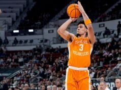 Boswell Dinobatkan sebagai Penerima Penghargaan Akademik Seluruh Distrik CSC