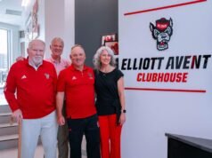 Clubhouse Bisbol Baru Dinamakan untuk Menghormati Pelatih Kepala Elliott Avent