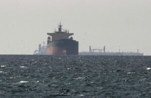 LANGSUNG – Perang di Timur Tengah: Pelabuhan Iran di dekat Selat Hormuz terkena serangan Amerika dan Israel