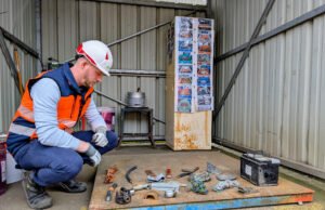 Penyortiran logam membuahkan hasil di pusat daur ulang Suez di Hochfelden