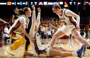 Kemenangan Battle untuk Minnesota memberi March Madness putri momen cemerlang dalam pertandingan terdekatnya