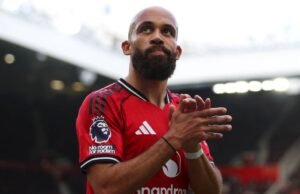 Bryan Mbeumo Man Utd ketakutan saat Gary Neville melihat bintang ‘menggelengkan kepalanya’ |”. Sepak Bola | Olahraga