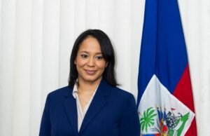 Pelantikan Stéphanie Paultre sebagai pimpinan ONAPÉBerita terbaru dari Haiti: Politik, Keamanan, Ekonomi, Budaya.