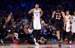 Wembanyama terpesona oleh perjalanan baru-baru ini untuk melihat cahaya utara. Spurs juga bersinar terang di jalur panas