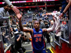 Daniss Jenkins menambah 30 poin tertinggi dalam kariernya saat Pistons mengakhiri 9 kemenangan beruntun Lakers, 113-110