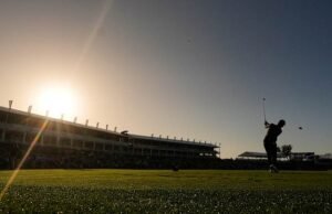 Perburuan tersangka penembakan fatal menyebabkan penundaan pembukaan gerbang di Kejuaraan Pemain