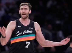 Pemain NBA Luke Kornet meminta Hawks untuk membatalkan promosi dengan klub hiburan dewasa Magic City