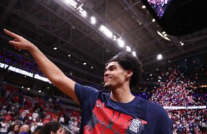 Mahasiswa baru Koa Peat membantu membawa Arizona ke Final Four of March Madness