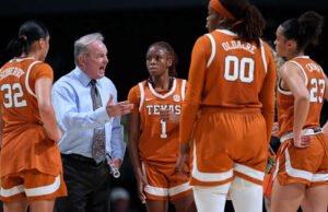 Texas pindah ke unggulan No. 1 dalam pratinjau braket wanita NCAA terbaru, bergabung dengan UConn, UCLA, Carolina Selatan