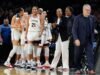 UConn dan Geno Auriemma mengalahkan Notre Dame 70-52 untuk mengamankan penampilan Final Four putri ke-25