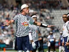 Tom Brady mengatakan dia mempertimbangkan untuk keluar dari masa pensiunnya, tetapi NFL tidak menyukai gagasan itu