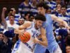 Boozer, Duke No. 1 mengambil alih setelah turun minum untuk mengalahkan rival peringkat 17 North Carolina 76-61