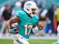Broncos mendapatkan penerima bintang lebar Jaylen Waddle dari Dolphins dalam perdagangan blockbuster, kata sumber AP
