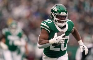 Jets menempatkan label waralaba untuk menjalankan kembali Breece Hall sebelum batas waktu, kata sumber AP