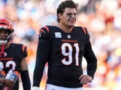 Hendrickson bergabung dengan Ravens, Crosby masih di Raiders dan QB Jones menandatangani kembali kontrak dengan Colts