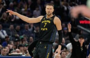 Center Warriors Porzingis melewatkan pertandingan ke-5 berturut-turut karena penyakit yang disebut pelatih Steve Kerr “misterius”