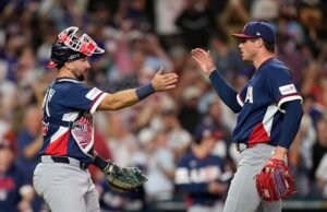 AS memfokuskan kembali rebound dari kejutan Italia, mengalahkan Kanada untuk mencapai semifinal WBC