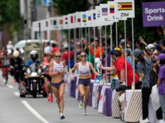 Para pemimpin wanita setengah maraton di Amerika keluar jalur karena kesalahan. Seseorang meminta pejabat untuk ‘memperbaikinya’