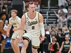 Fletcher Loyer berperan saat Purdue melaju ke Sweet 16 ke-3 berturut-turut, mengalahkan Miami 79-69