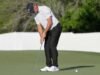 Gary Woodland tetap memimpin di Houston saat ia mengincar kemenangan pertama sejak AS Terbuka