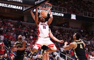 Arizona mencapai Final Four pertamanya dalam 25 tahun dengan kemenangan 79-64 atas Purdue