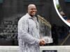 Hall of Famer Frank Thomas mengajukan gugatan untuk meminta ganti rugi terhadap White Sox, Fanatics, Nike