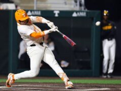 #21/22 Vols Jatuhkan Pembuka Rumah SEC ke Missouri, 8-4